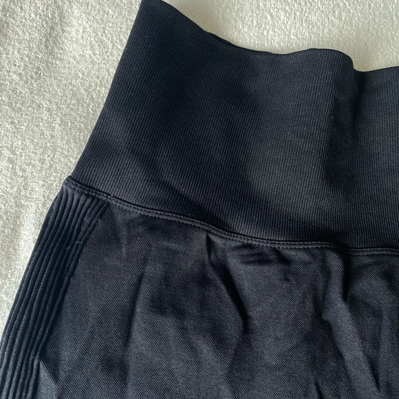 Activewear Leggings - Picture 3 of 7